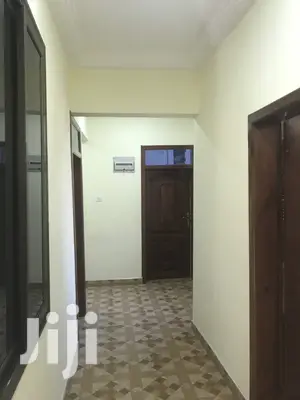 2bdrm Apartment in Tse Addo, Burma Camp for rent