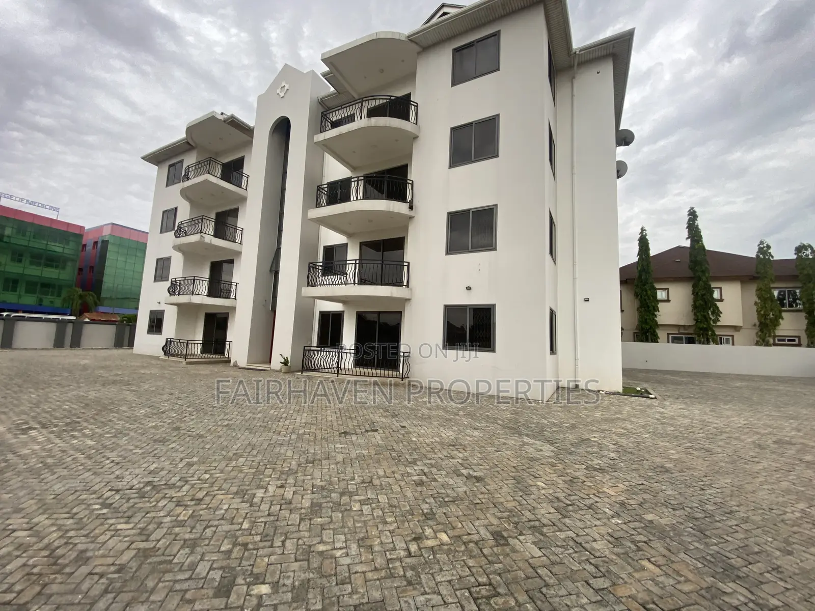 3bdrm Apartment in East Legon for rent