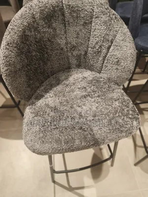 Island Stool/ Bar Stool (Fluff Inn)