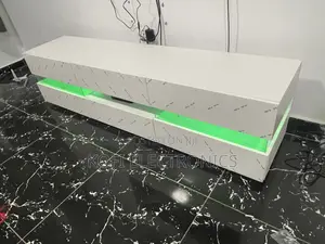 Clear Finish High Gloss Tv Stand in White With Led Lighting
