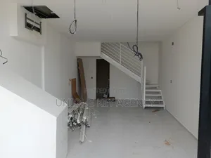 Shop to Let in Cantonment