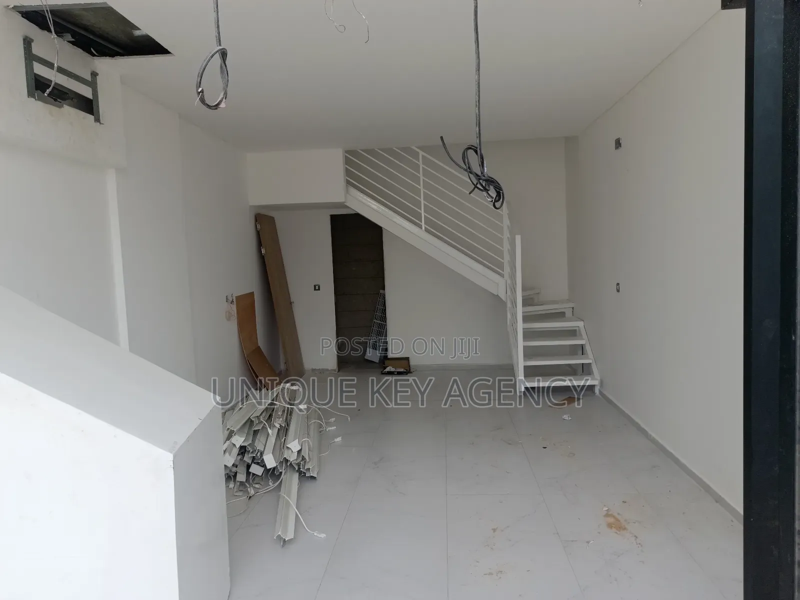 Shop to Let in Cantonment