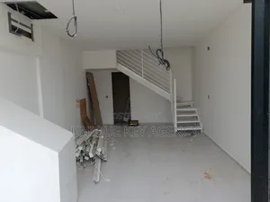 Shop to Let in Cantonment