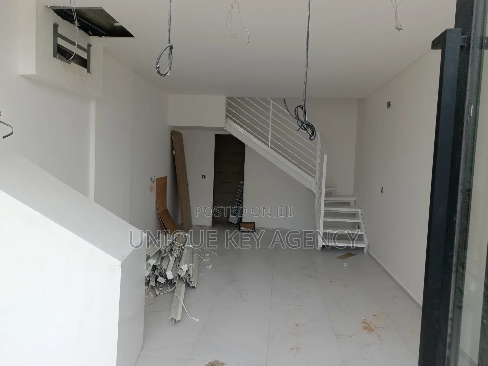 Shop to Let in Cantonment