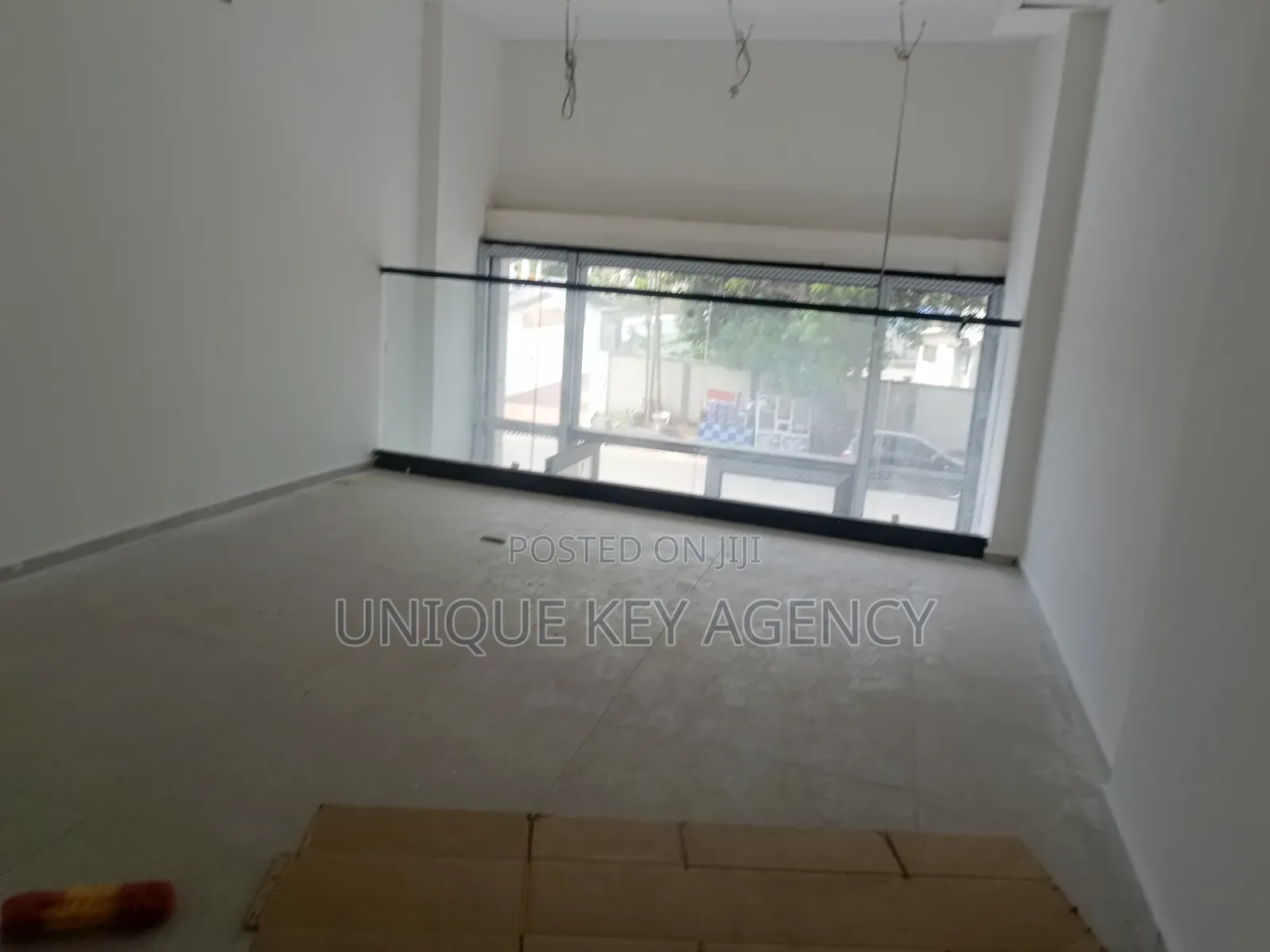 Shop to Let in Cantonment