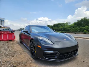 Porsche Panamera GTS 2022 Black