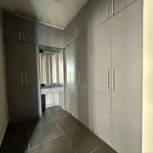 4bdrm House in Lake Side Estate for sale