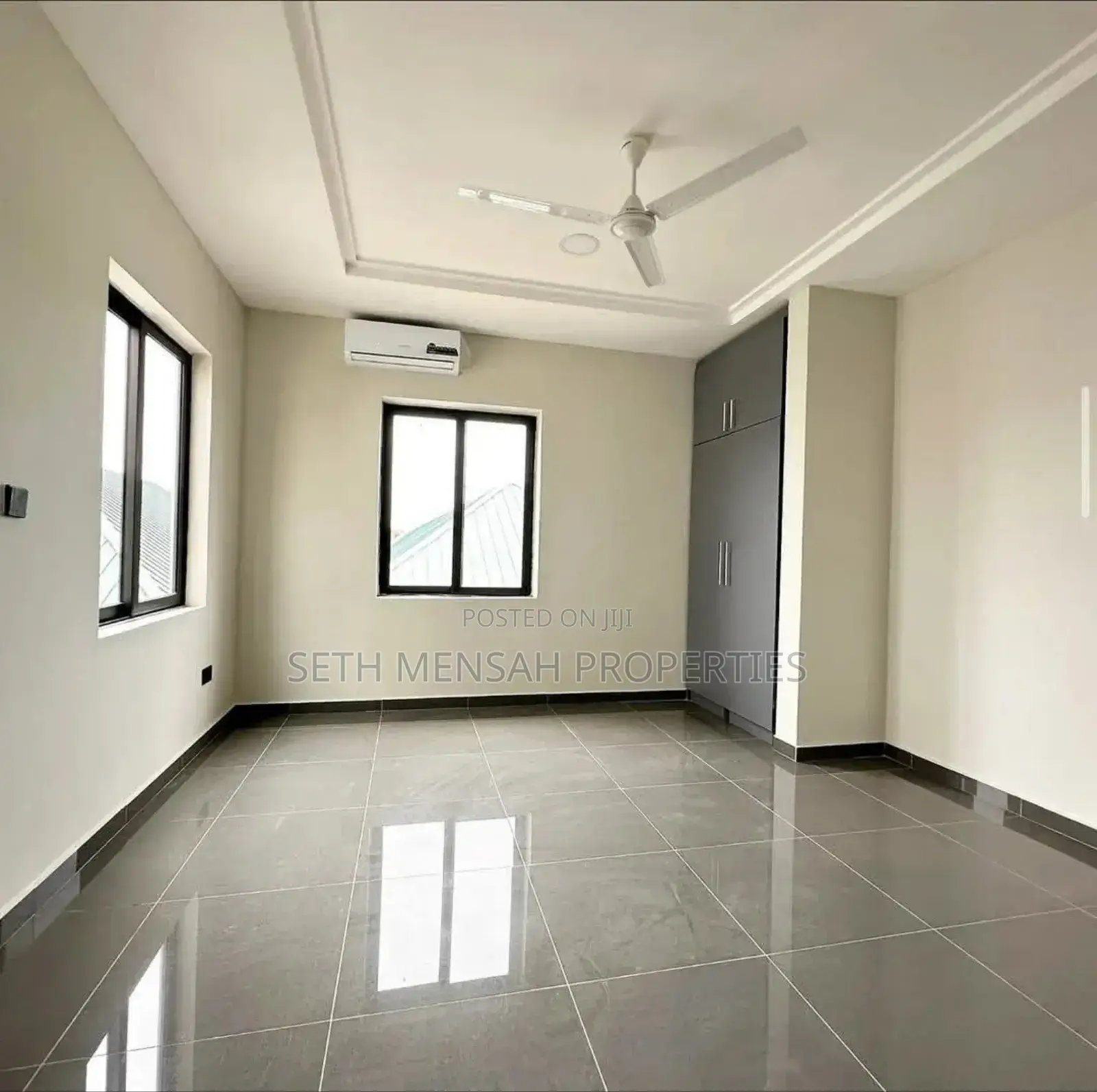 4bdrm House in Lake Side Estate for sale