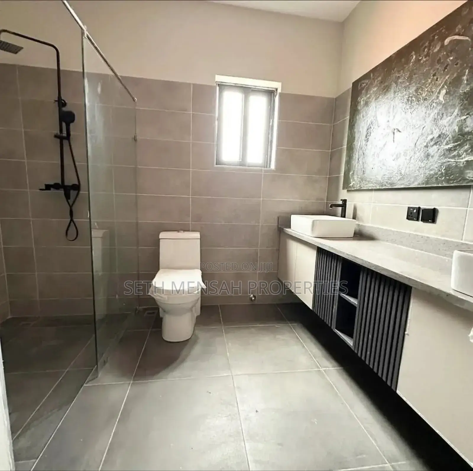 4bdrm House in Lake Side Estate for sale