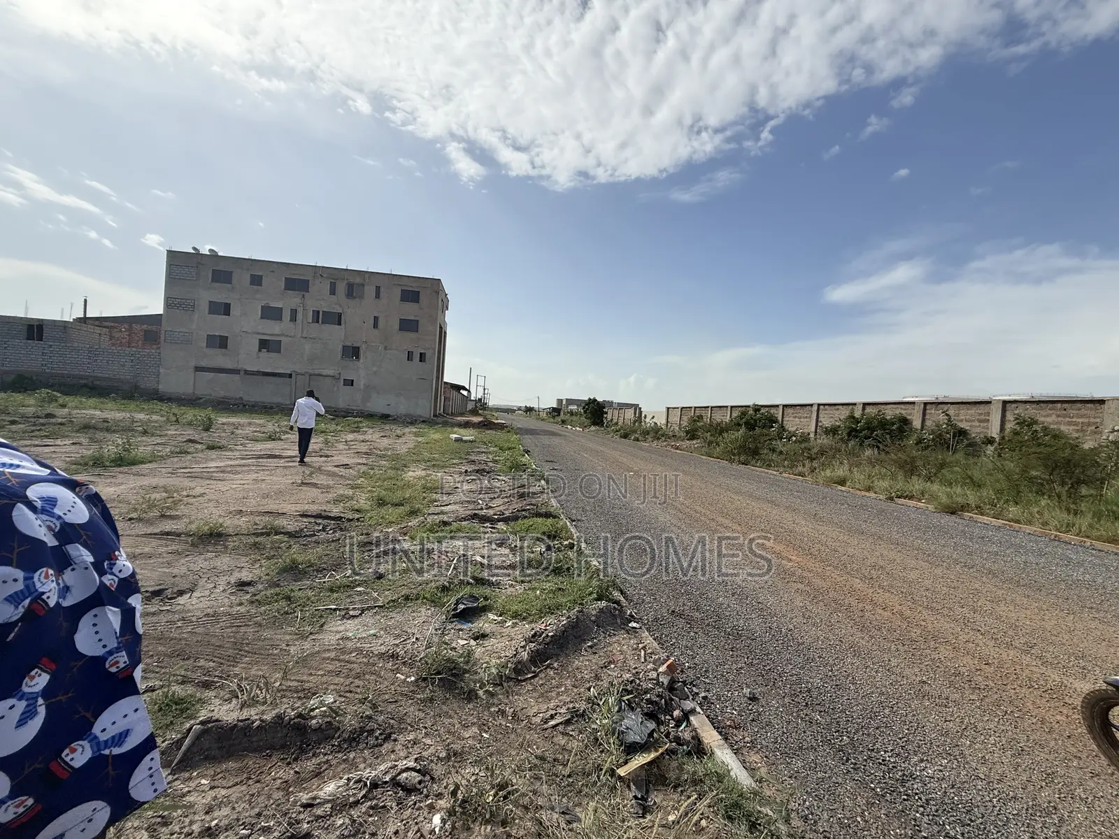 Tema Industrial Area 2. 3 Acres of Land for Sale