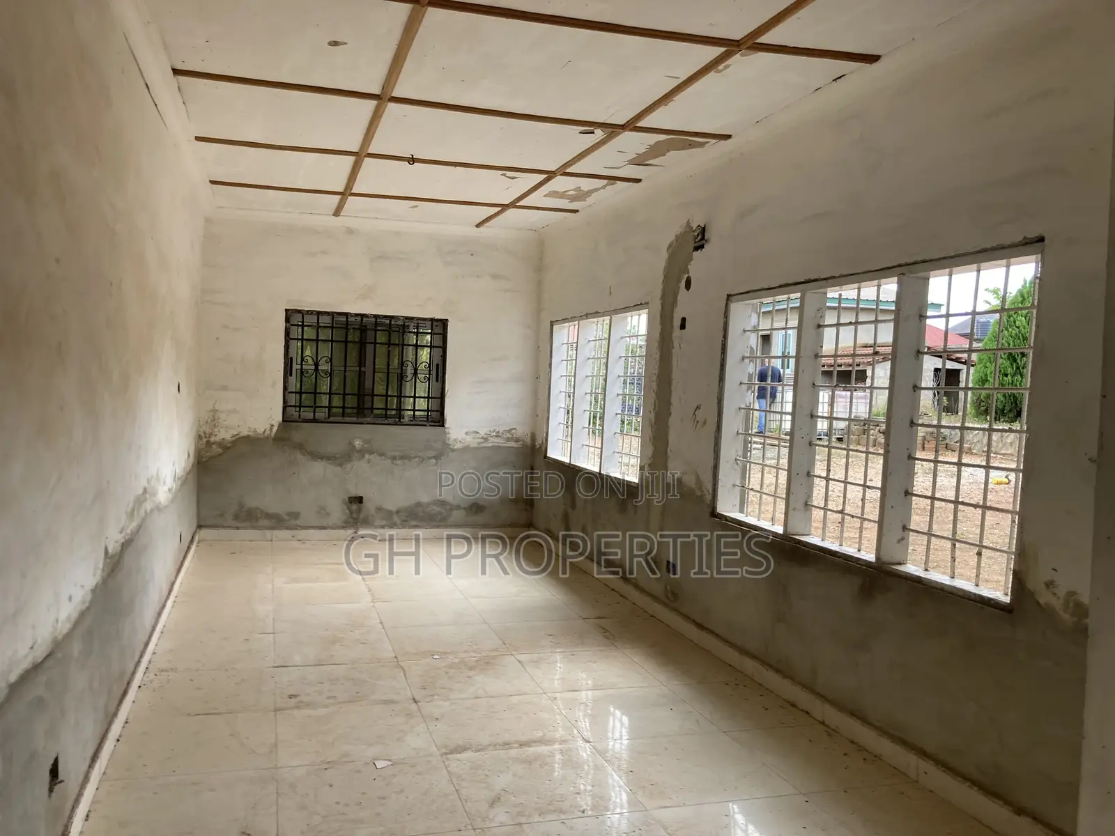 4bdrm House in Sokoban Wood Village, Kumasi Metropolitan for sale