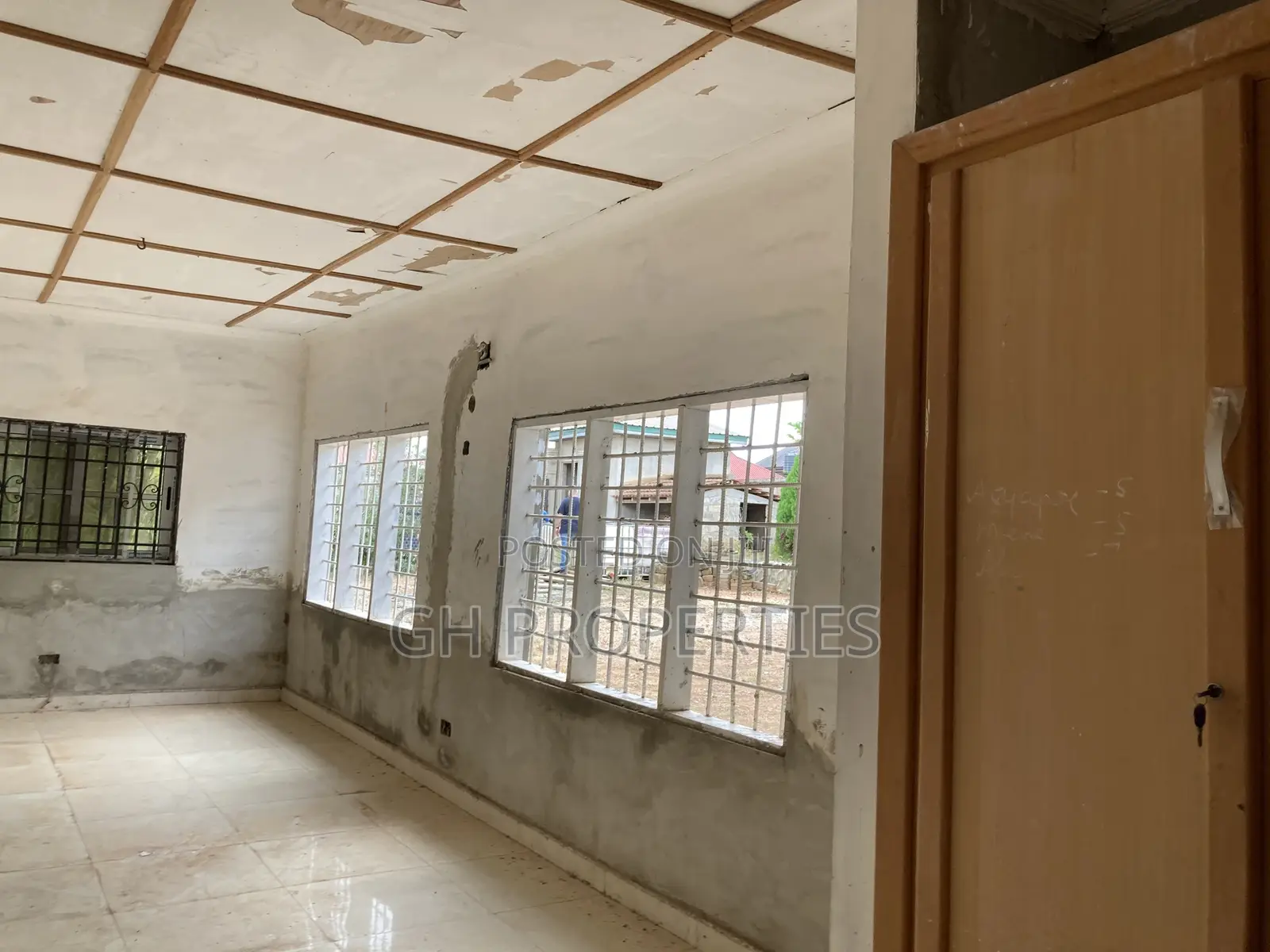 4bdrm House in Sokoban Wood Village, Kumasi Metropolitan for sale