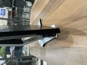 Dell Ultrasharp 24 Inch Infinity Edge Monitor
