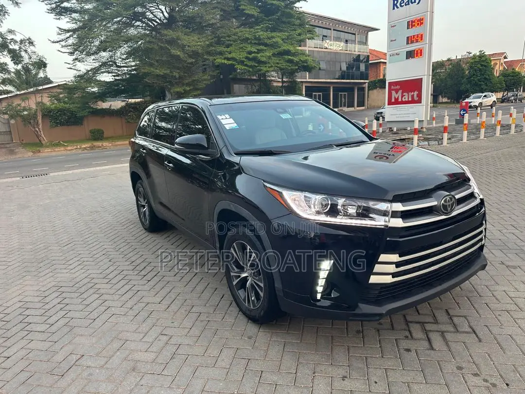 Toyota Highlander LE 2019 Black
