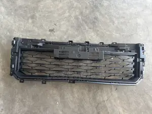 Mitsubishi L200 Front Bumper Centre Grill 2019