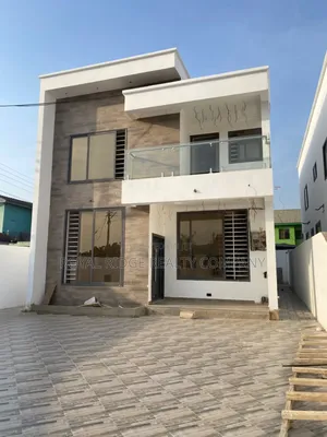 4bdrm House in Spintex, Accra Metropolitan for sale