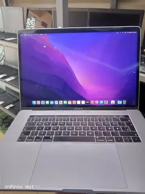 Laptop Apple MacBook Pro 2018 16GB Intel Core i7 SSD 512GB