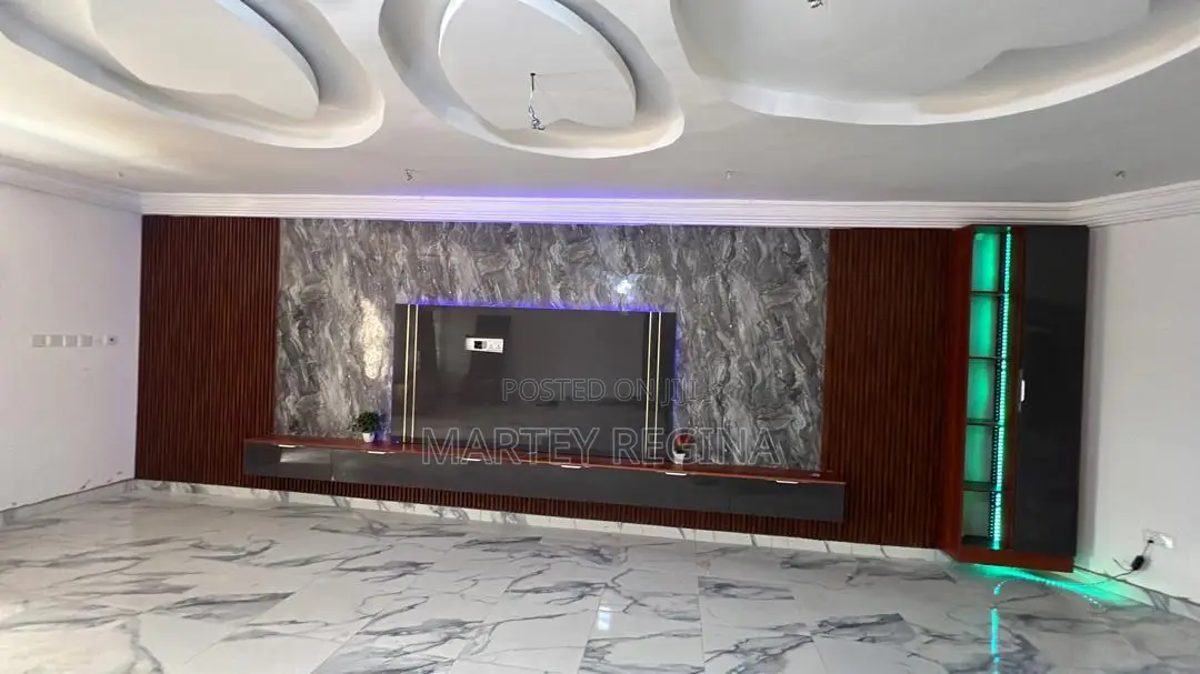 Tv Unit or Tv Stand