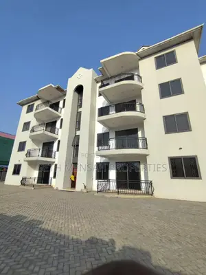 3bdrm Apartment in American House for rent