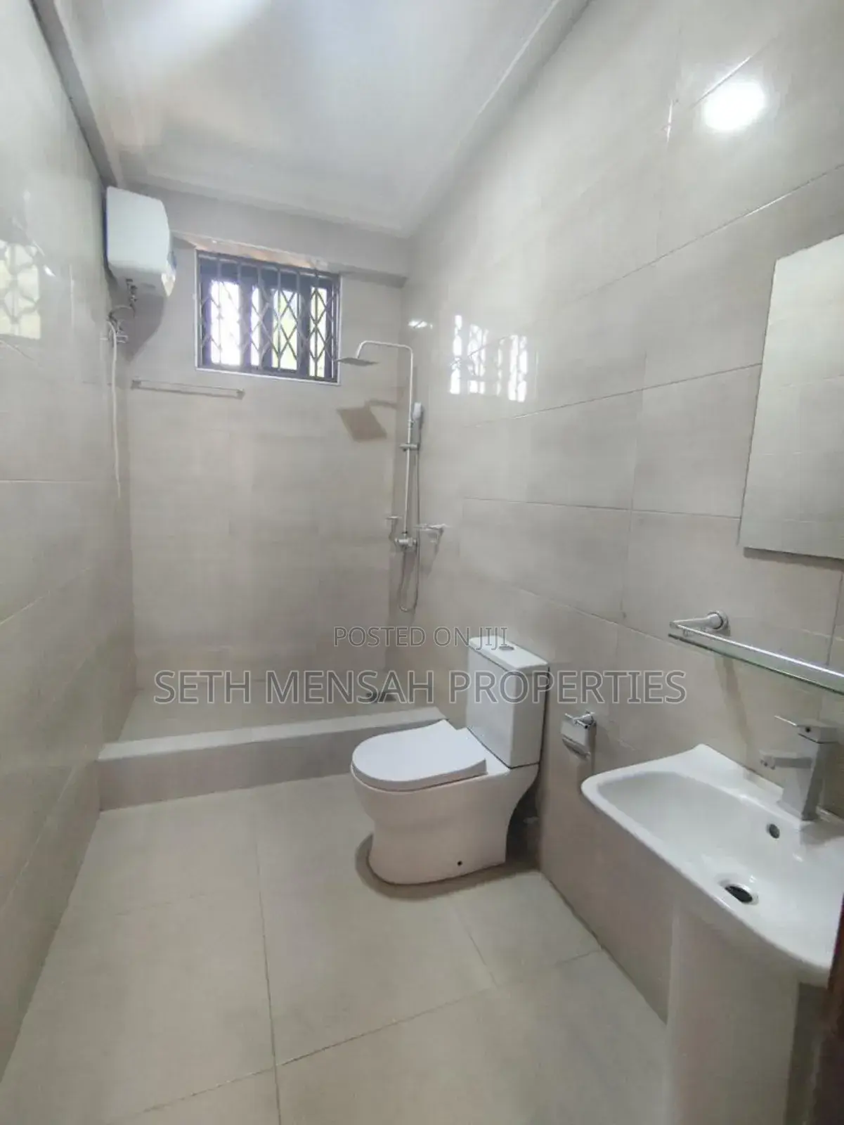 3bdrm Apartment in American House for rent