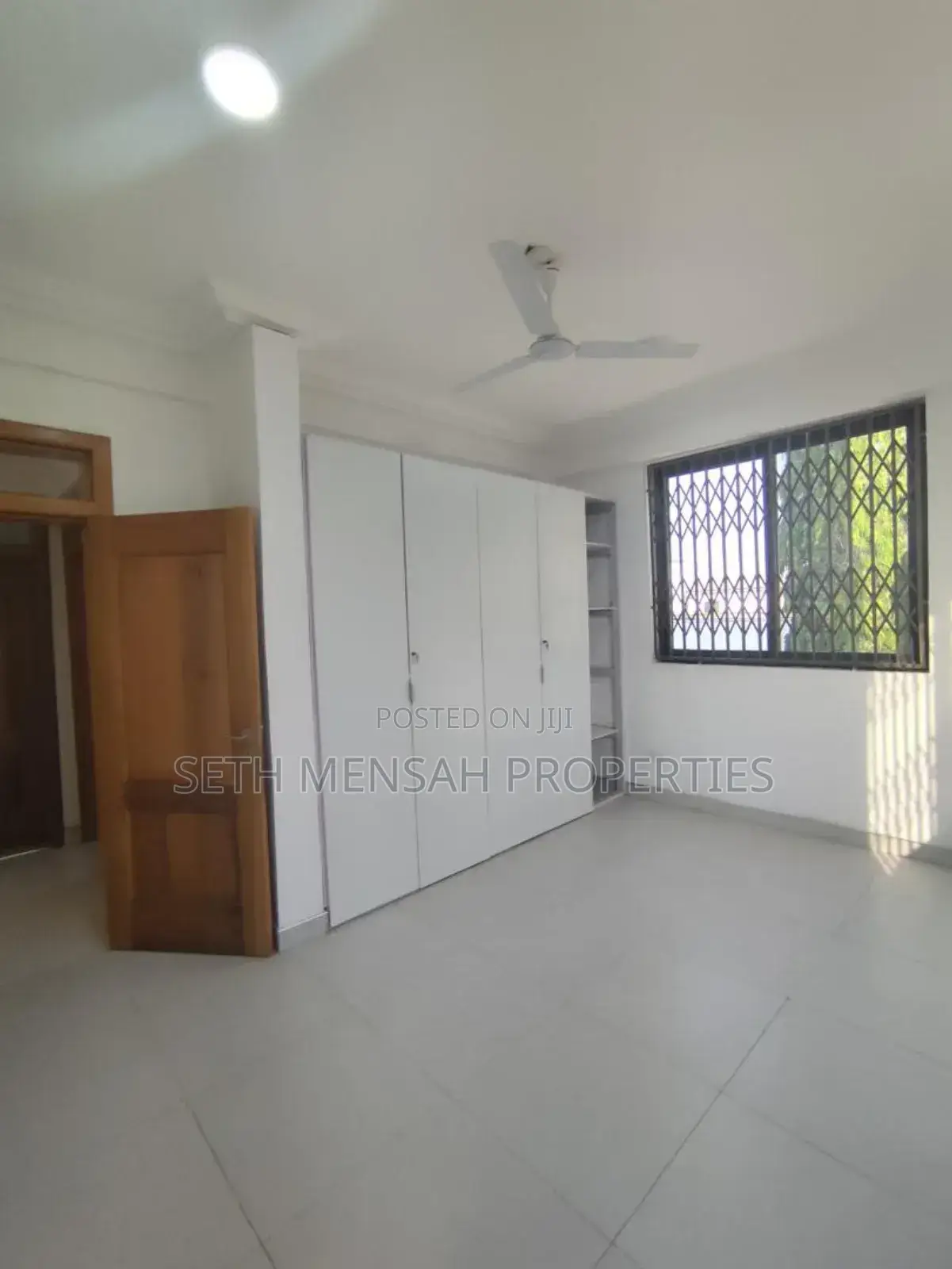 3bdrm Apartment in American House for rent