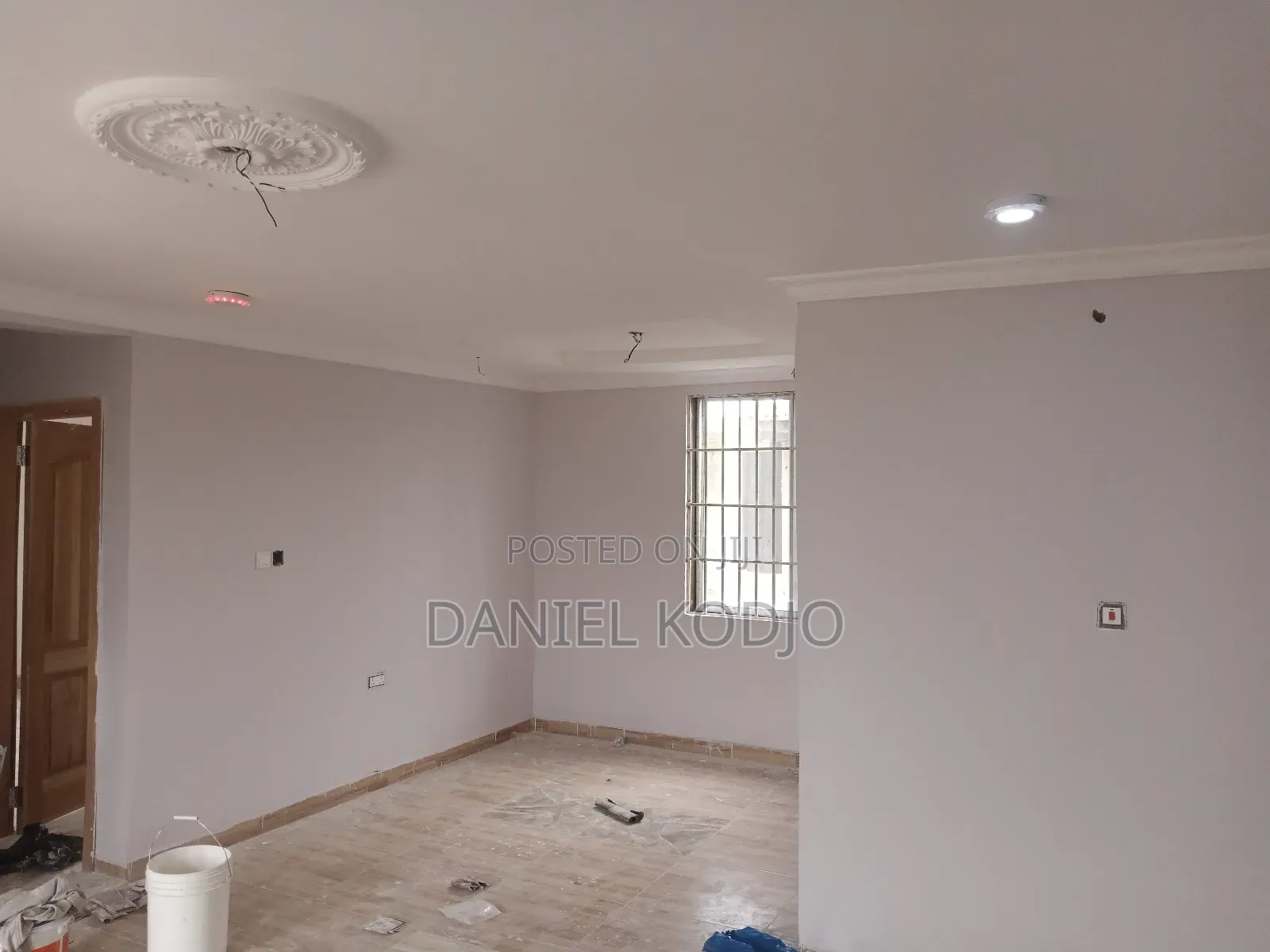 8bdrm Apartment in Tema Metropolitan for sale