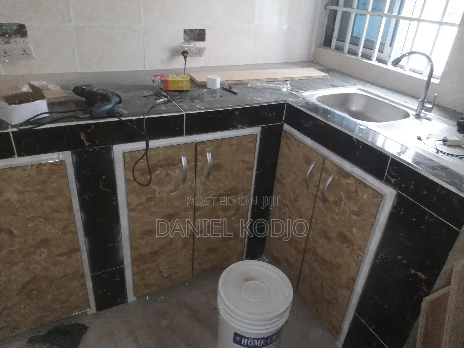 8bdrm Apartment in Tema Metropolitan for sale