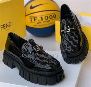 Fendi Quality Shoe