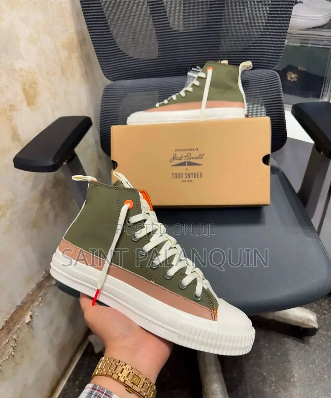 Chuck Converse