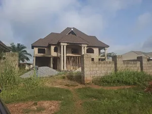 6bdrm Mansion in B2 Properties Agency, Kumasi Metropolitan for sale