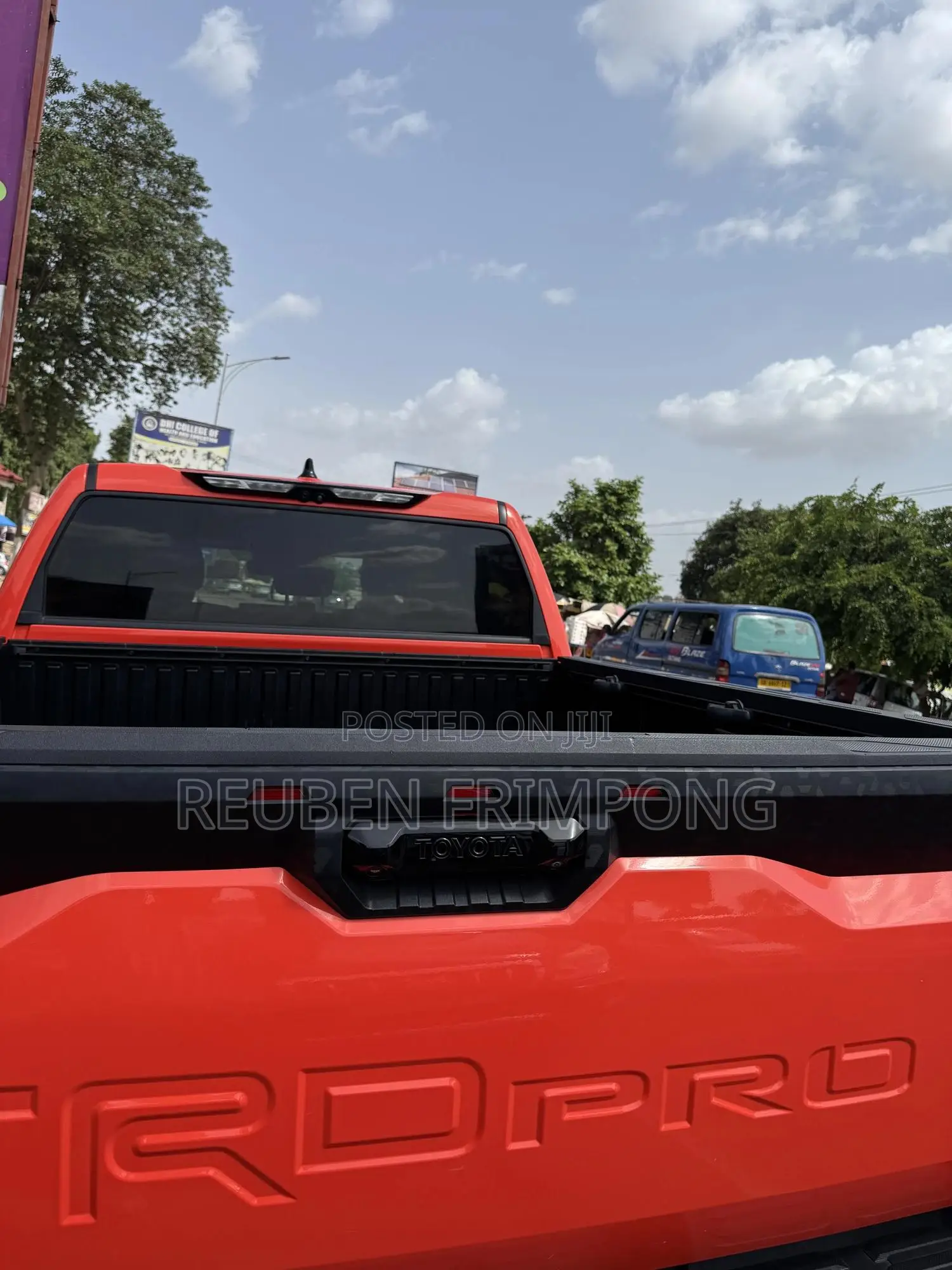 Toyota Tundra Hybrid 2022 Orange