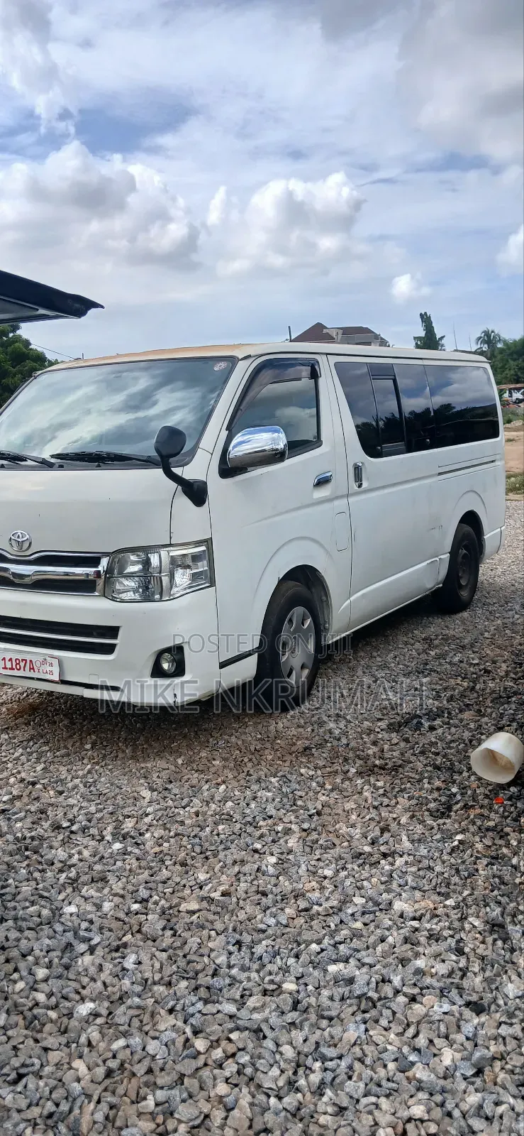 Toyota HiAce 2012 White