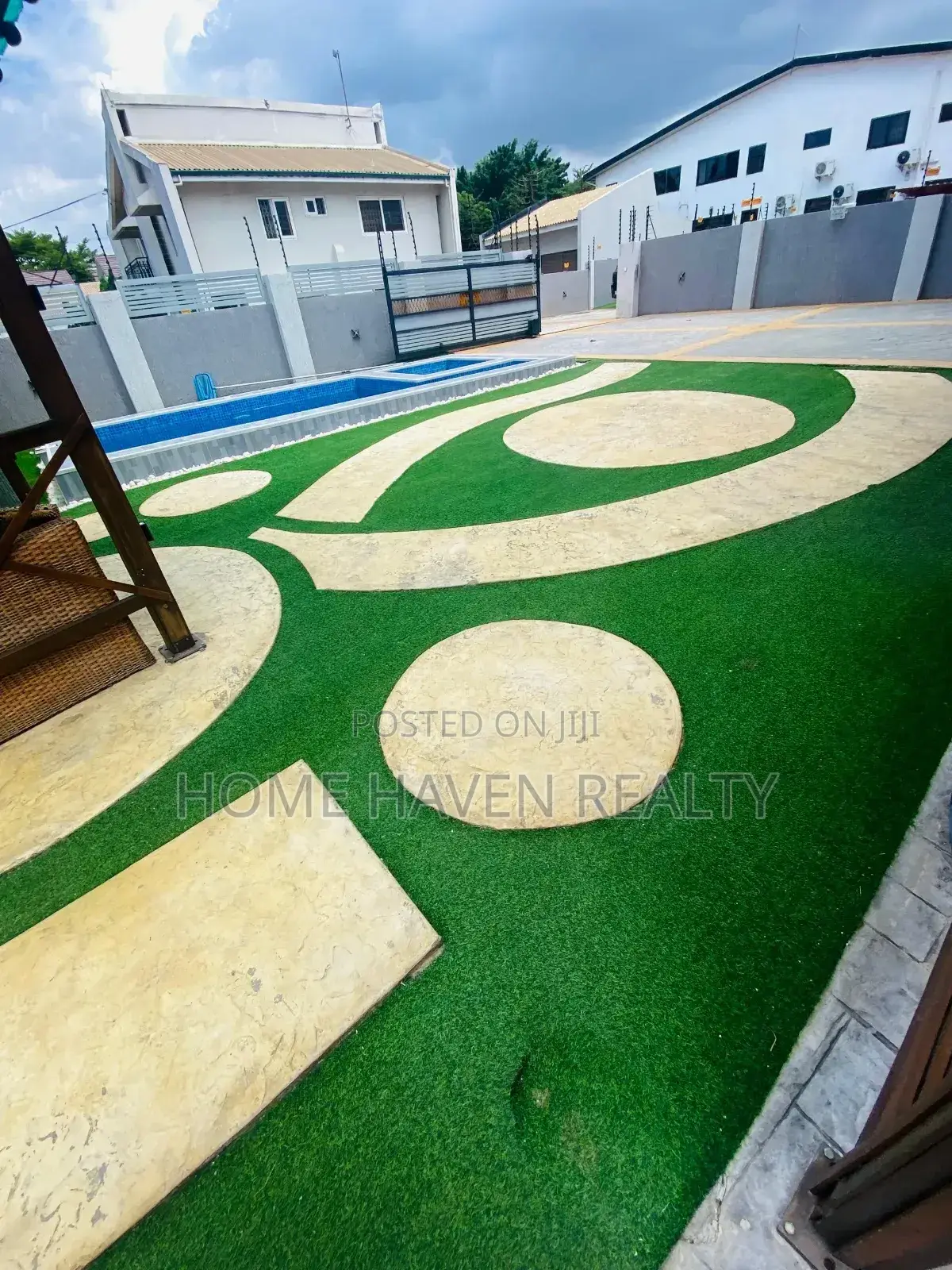 Furnished 4bdrm House in Cantonment, Cantonments for rent