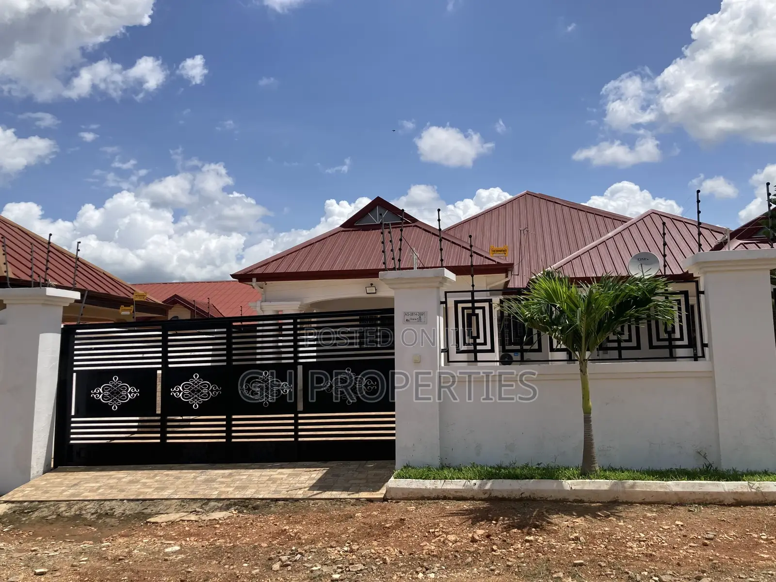 4bdrm House in Trede Junction Area, Kumasi Metropolitan for sale