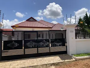 4bdrm House in Trede Junction Area, Kumasi Metropolitan for sale
