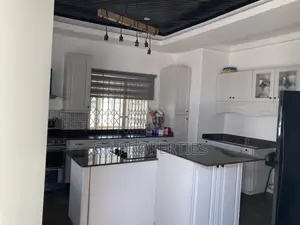 4bdrm House in Trede Junction Area, Kumasi Metropolitan for sale