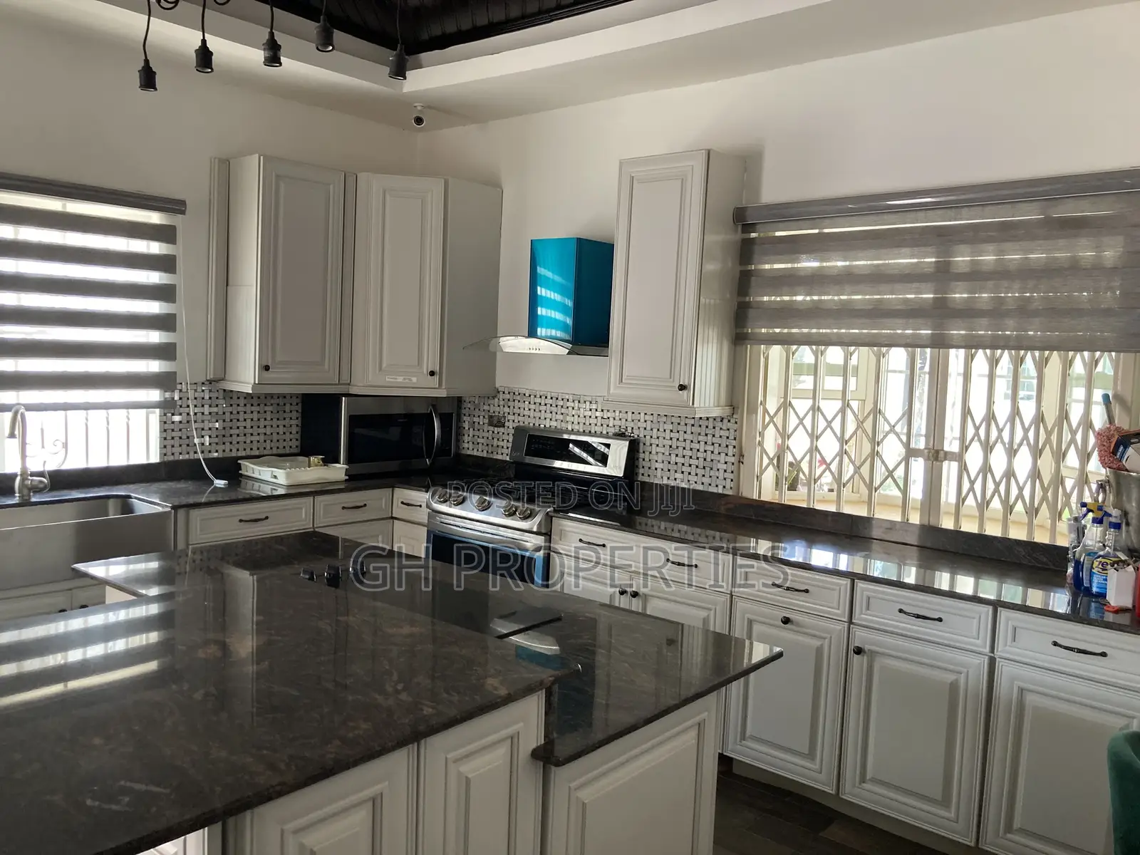 4bdrm House in Trede Junction Area, Kumasi Metropolitan for sale