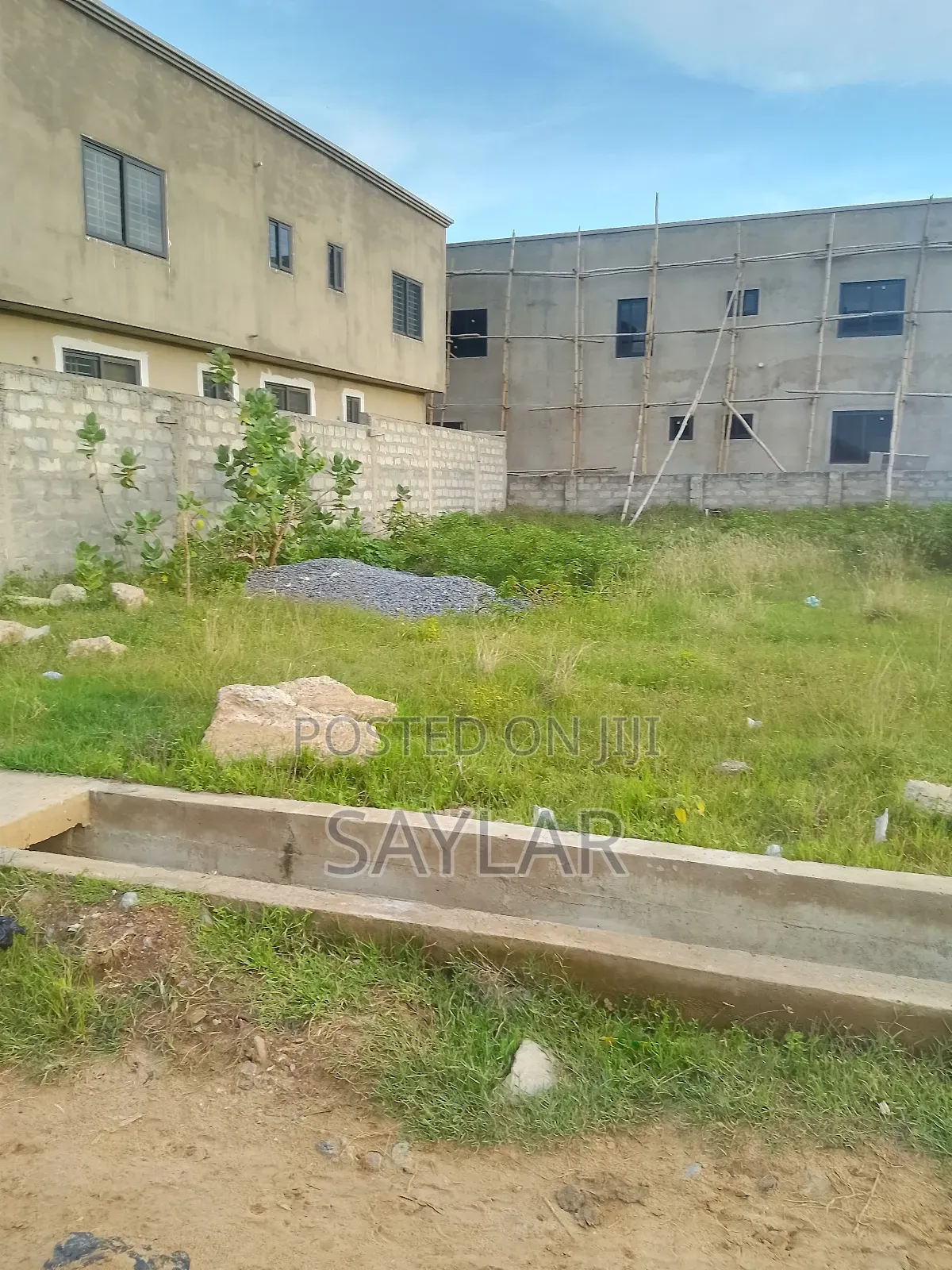 A Plot of Land Going for Quick Sale Boteman