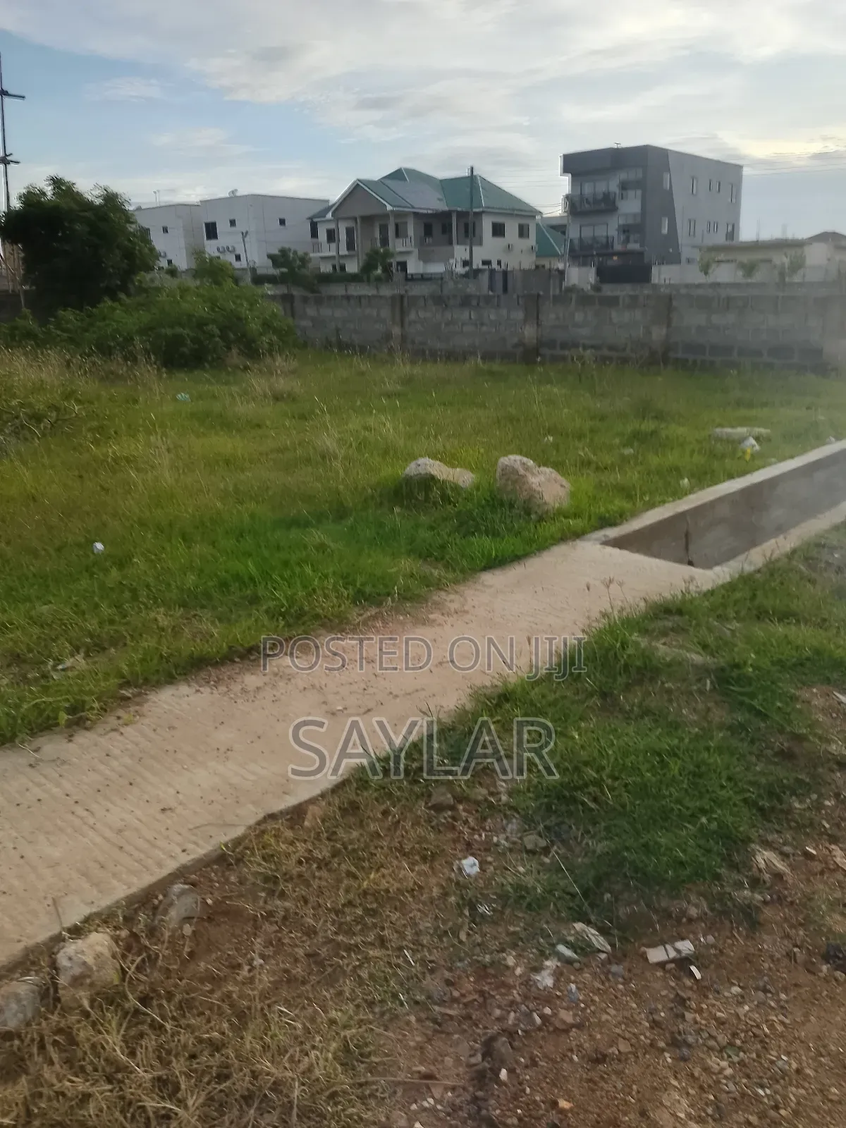 A Plot of Land Going for Quick Sale Boteman