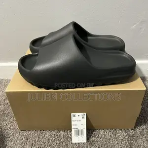Adidas Yeezy Slides All Black