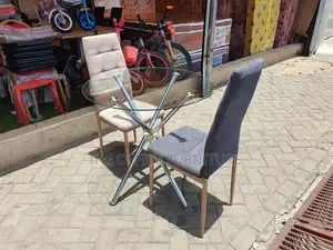 Round Glass Two Seater(Transparent)