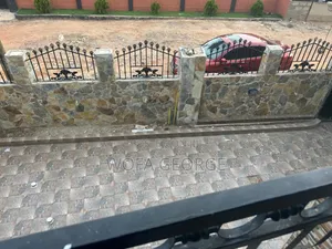 7bdrm House in Goil Link, Abokobi for sale