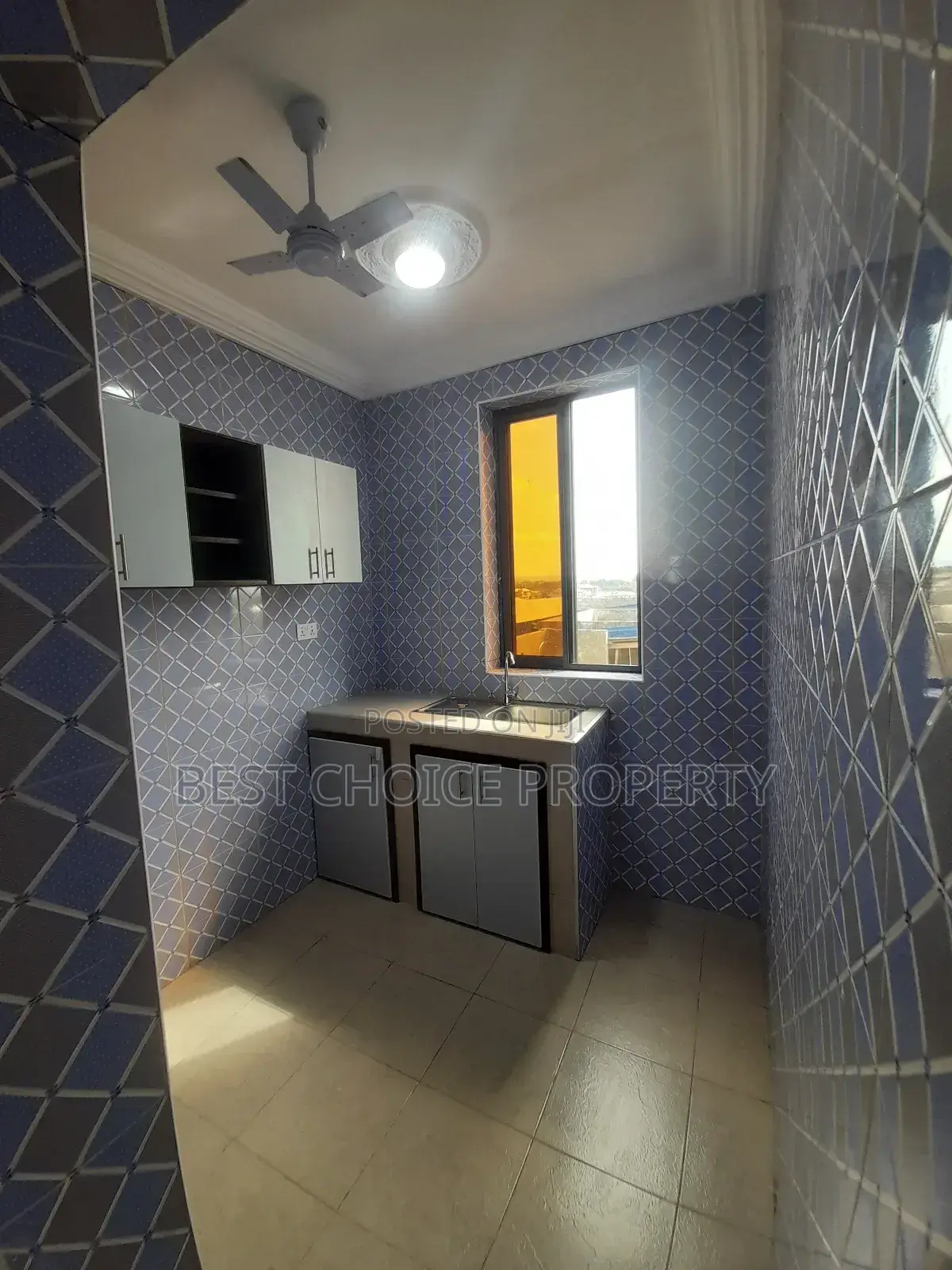 1bdrm Apartment in Adenta, Housing Down for rent