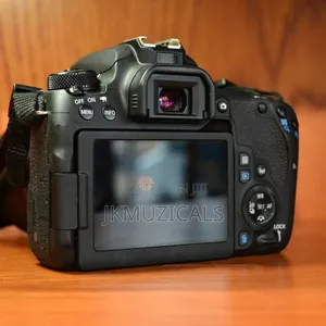 Canon Eos 77d_ Film Camera_18-135mm Lens