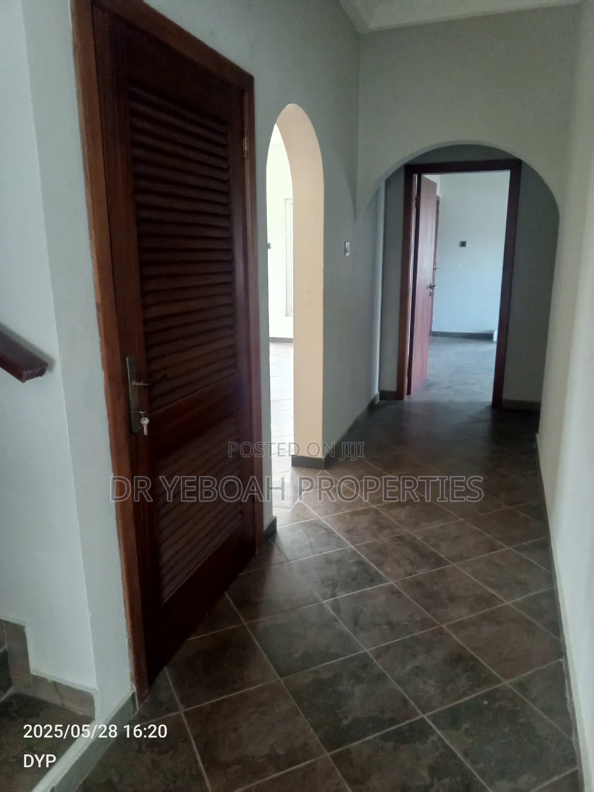5bdrm Maisonette in Spintex:- 5 Bedrooms for rent
