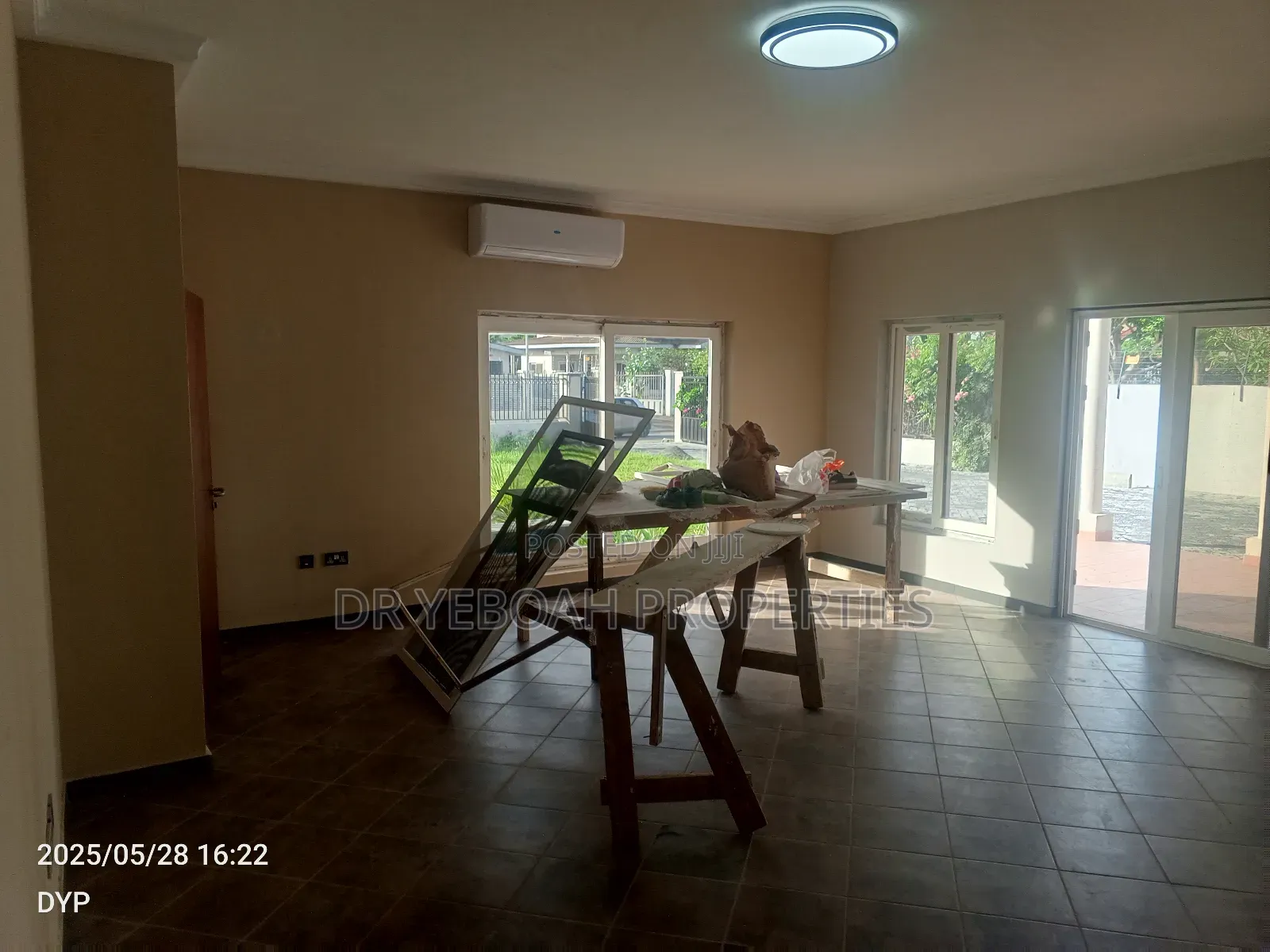 5bdrm Maisonette in Spintex:- 5 Bedrooms for rent