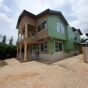 6bdrm Maisonette in Spintex:- 6 Bedrooms for rent