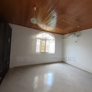 6bdrm Maisonette in Spintex:- 6 Bedrooms for rent