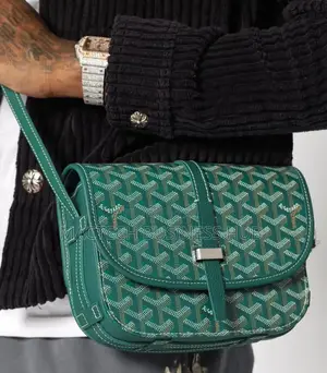 Shoulder Bags