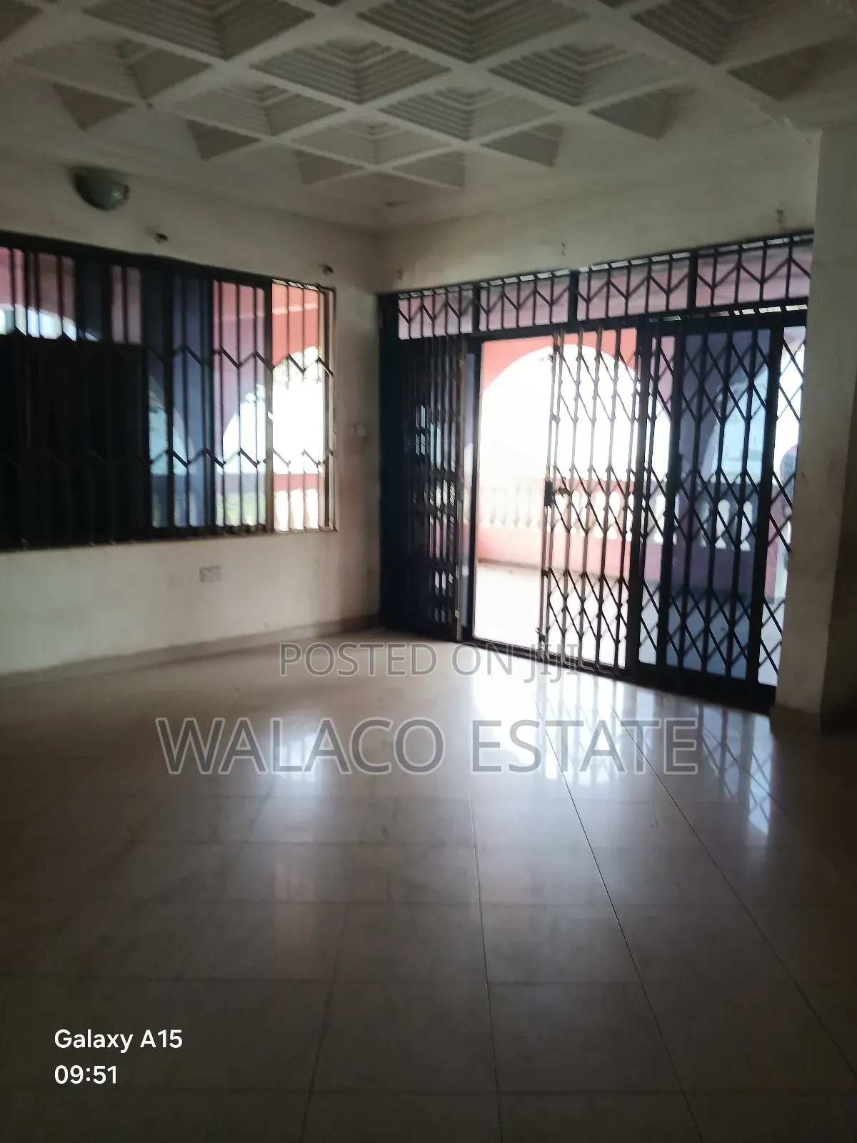 6bdrm Mansion in Walako Estate, Dome for sale